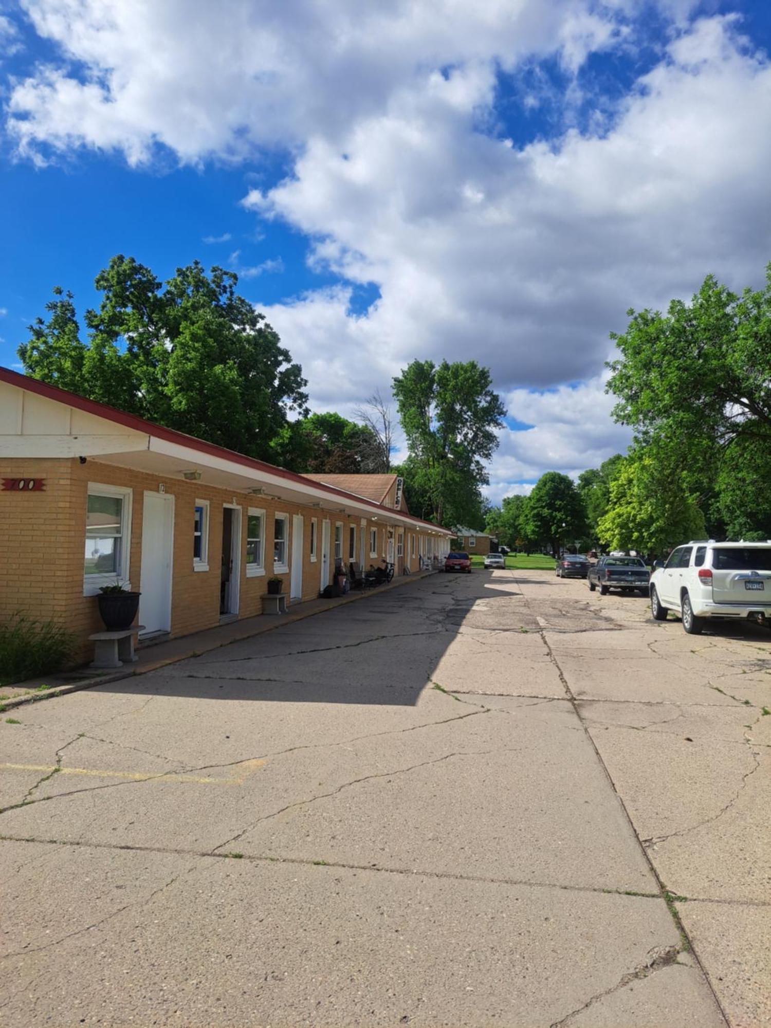 Custom Stay Hutchinson Экстерьер фото